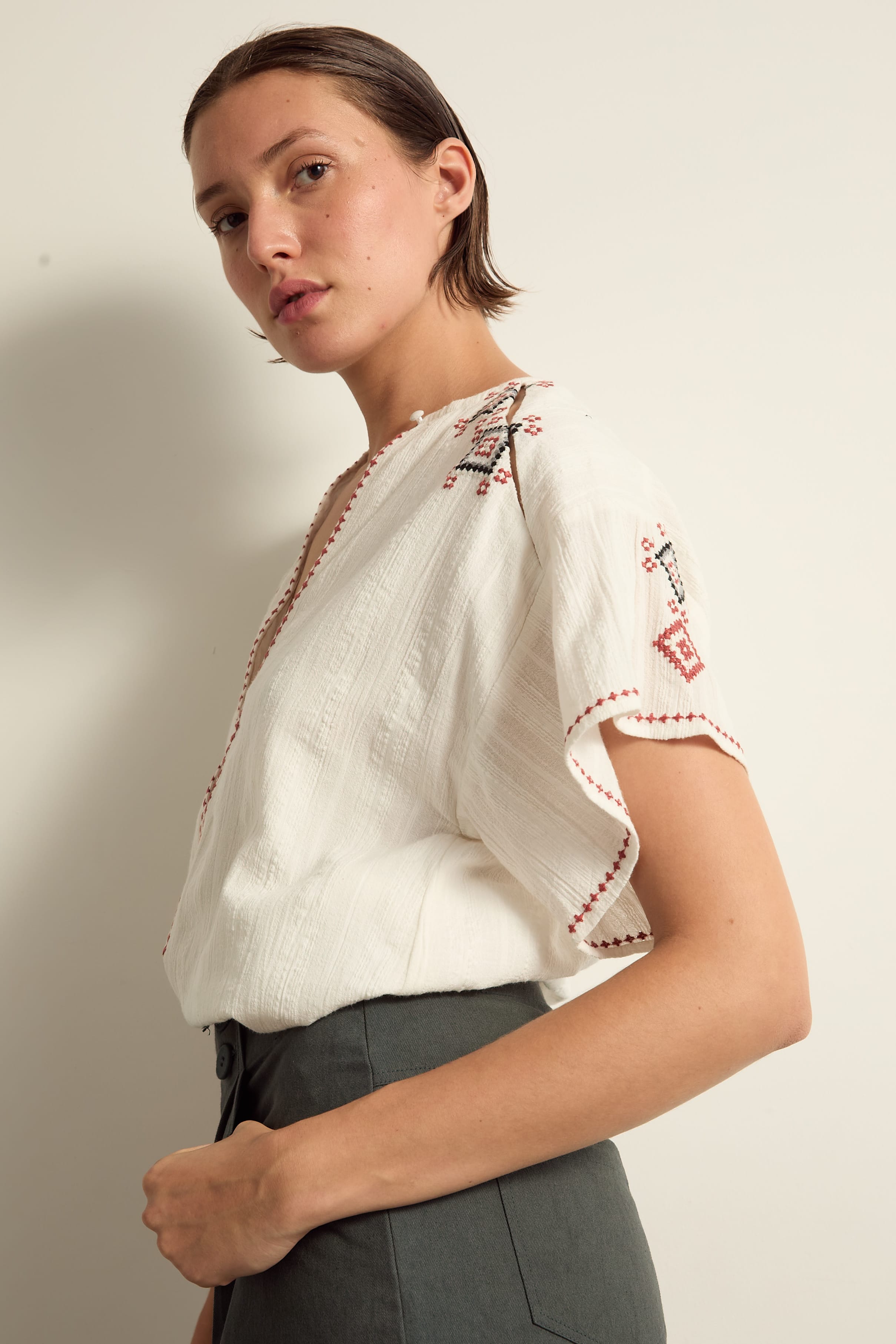 TOP ONDINE BRODÉ - WHITE