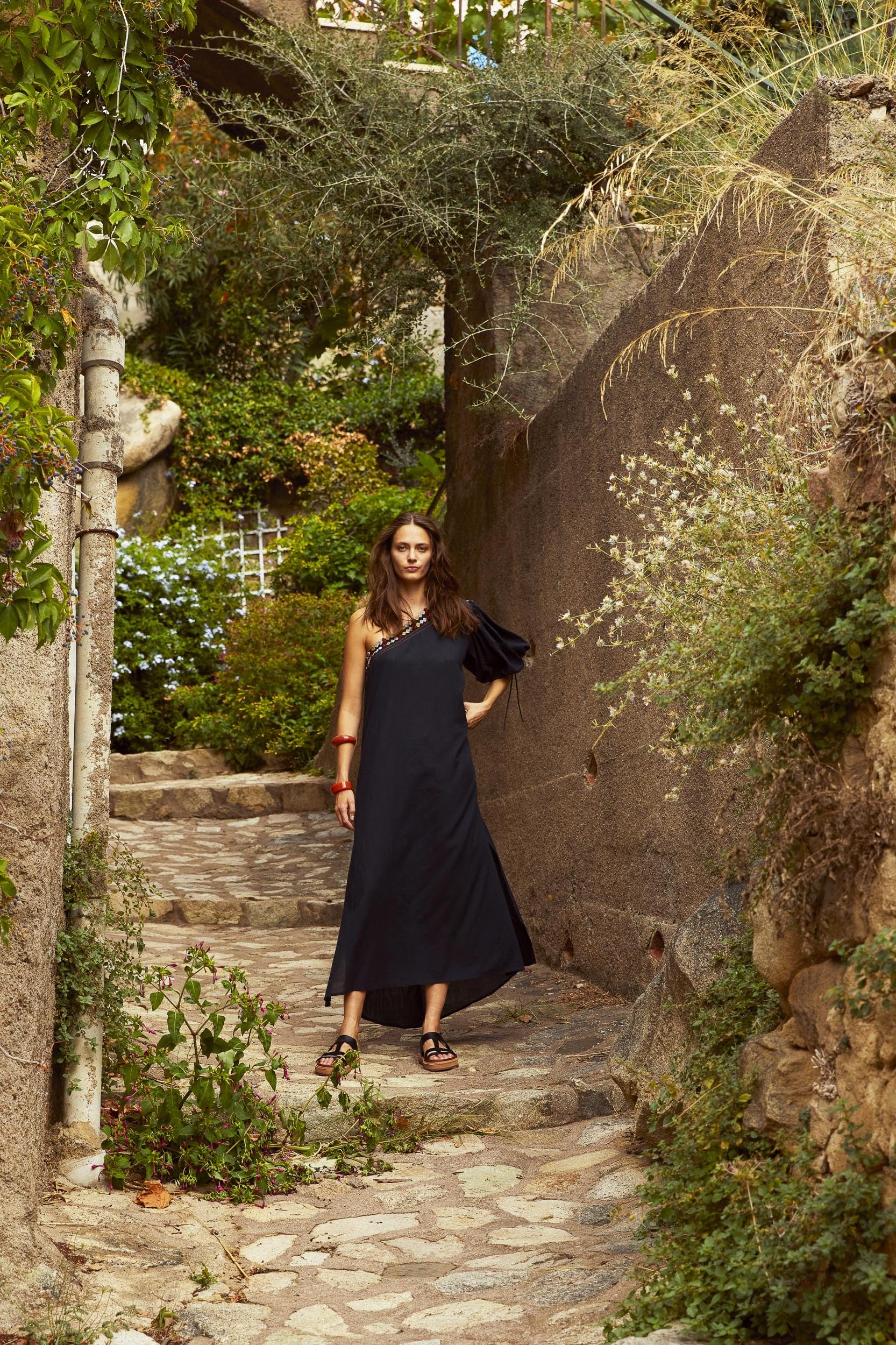 ROBE CORALINE BRODEE - BLACK