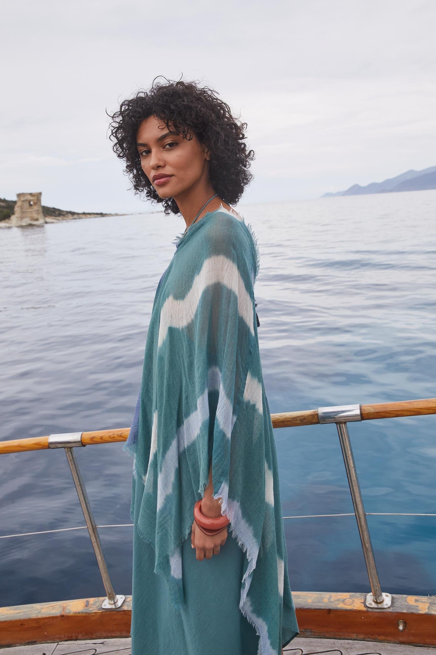 PONCHO RAFAELE TIE AND DYE ETAMINE DE LAINE - LAGON