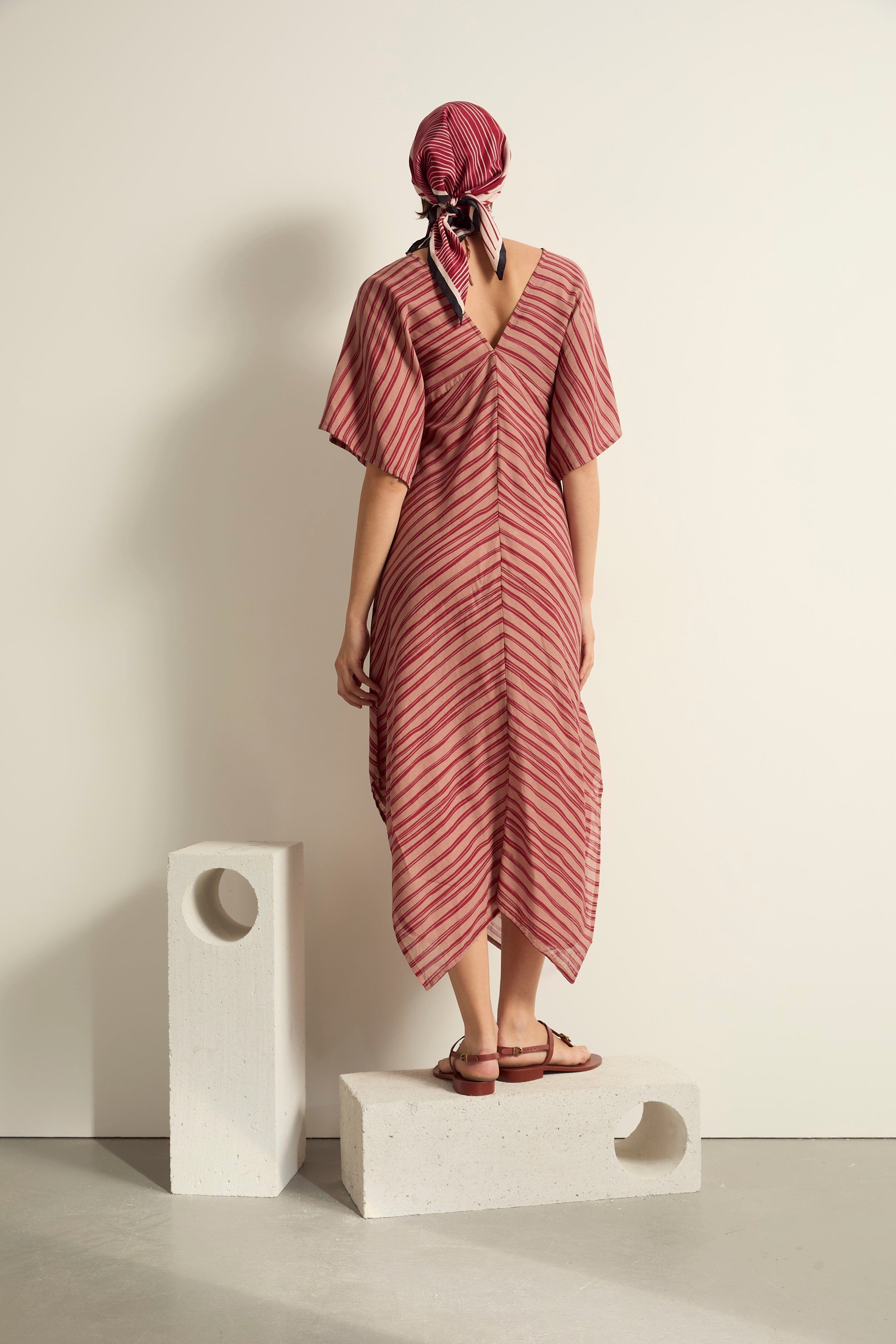 ROBE SUZANNE IMPRIME LINEA - DUSTY PINK