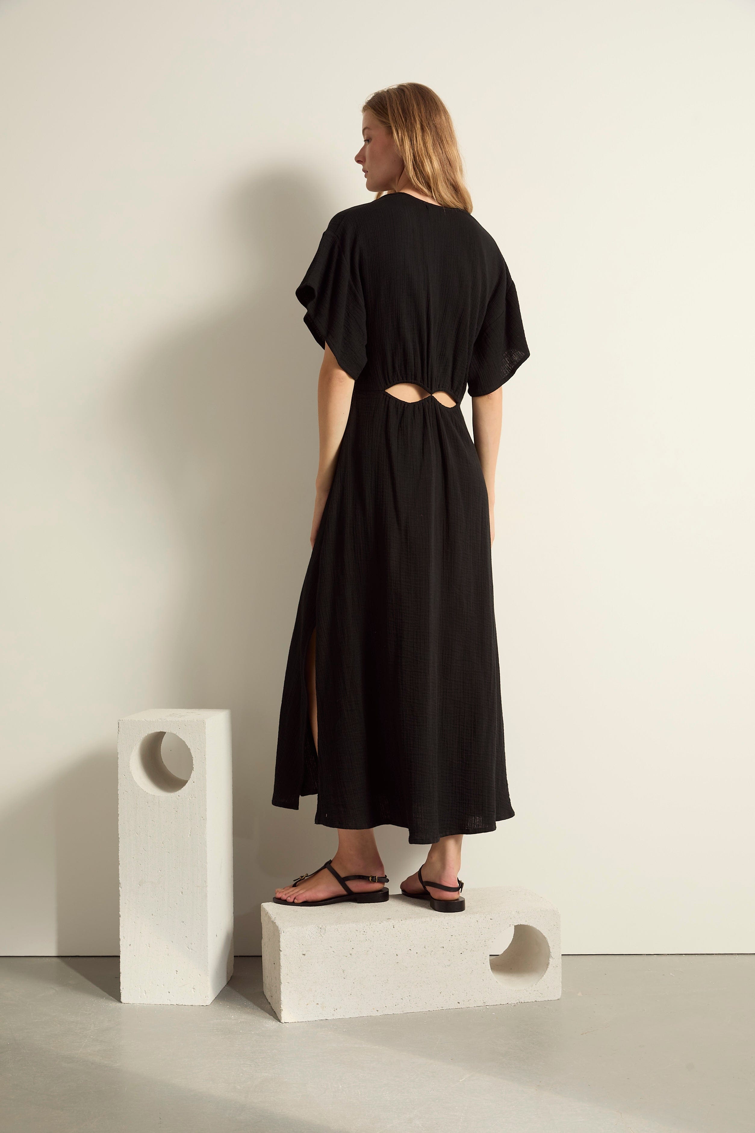 ROBE APPOLINE - BLACK