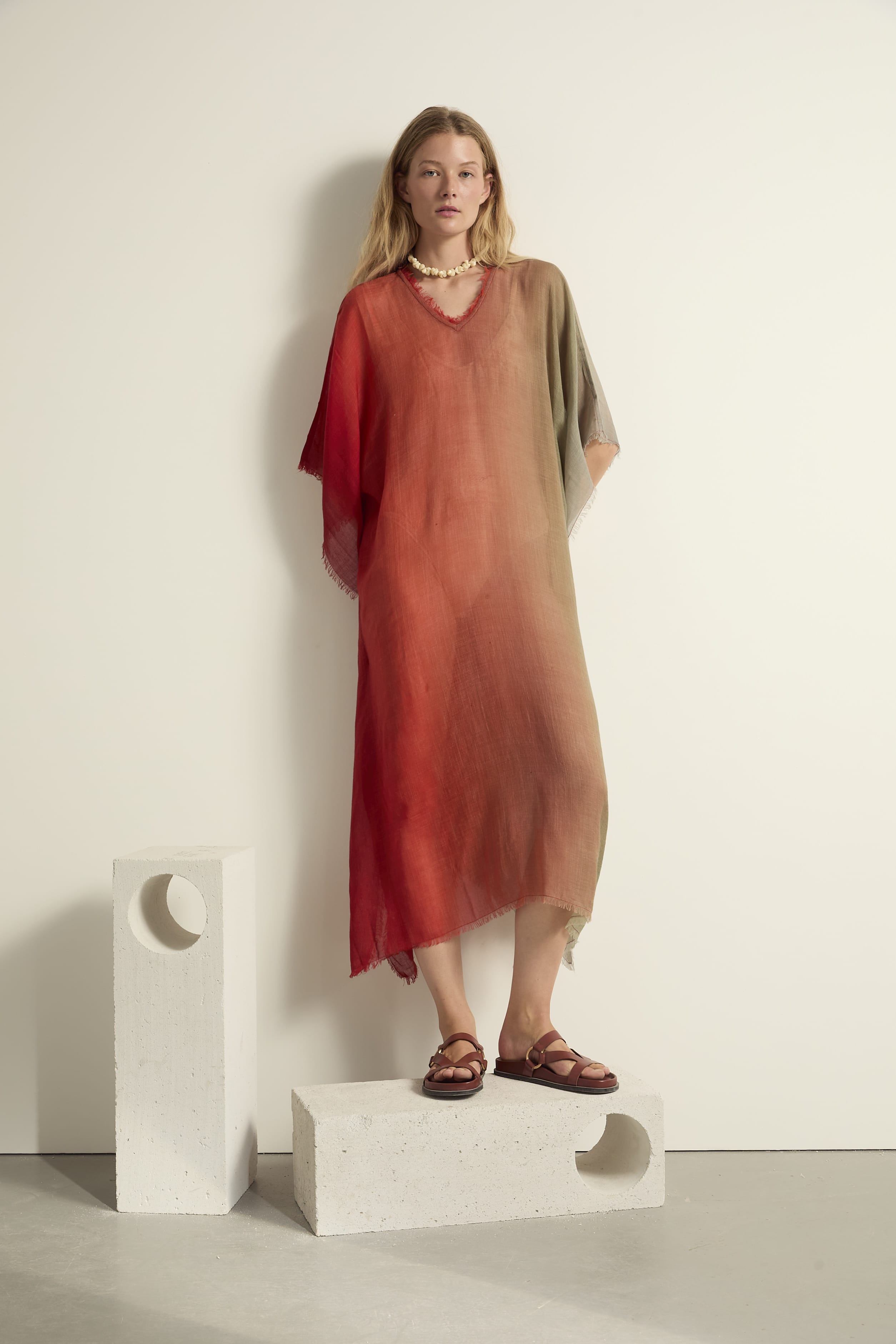 PONCHO LONG RAFAELE SUNRISE ETAMINE DE LAINE - CORAIL