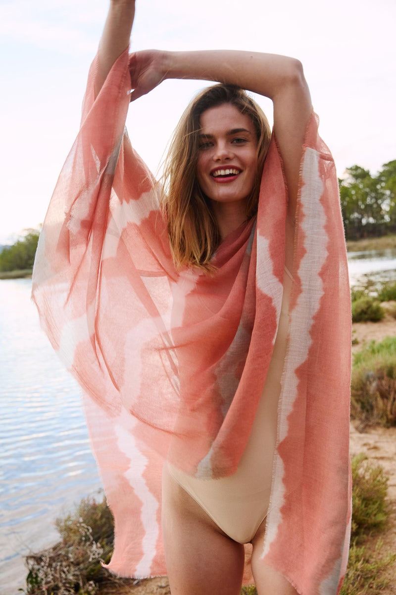 PONCHO RAFAELE TIE AND DYE ETAMINE DE LAINE - BLUSH