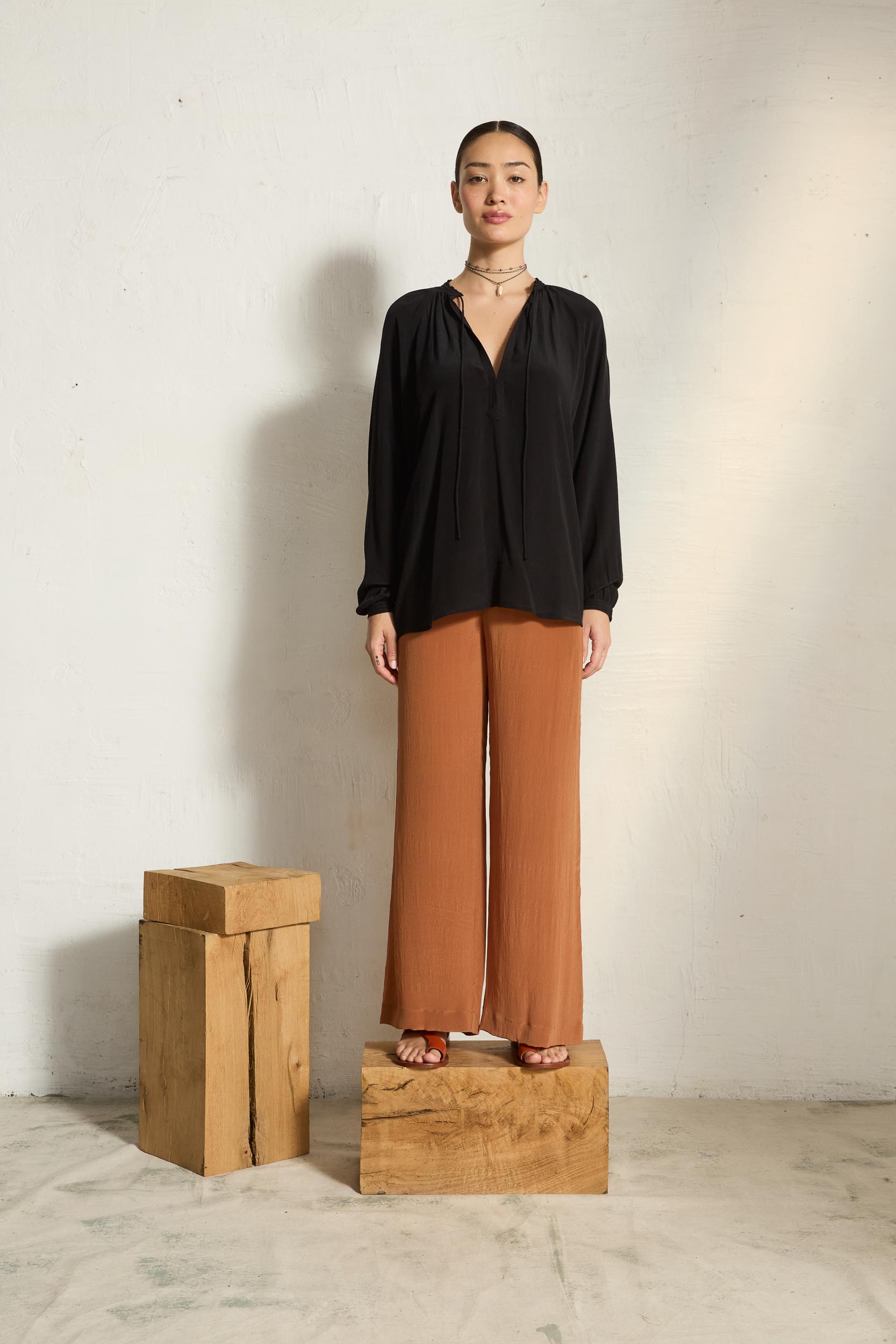 CLAUDE SILK BLOUSE - BLACK