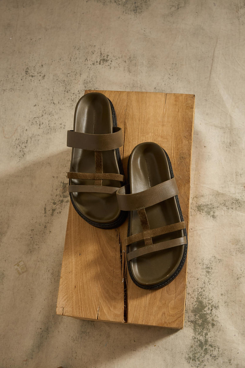 SANDALES EN CUIR IVAR - DARK AMBER