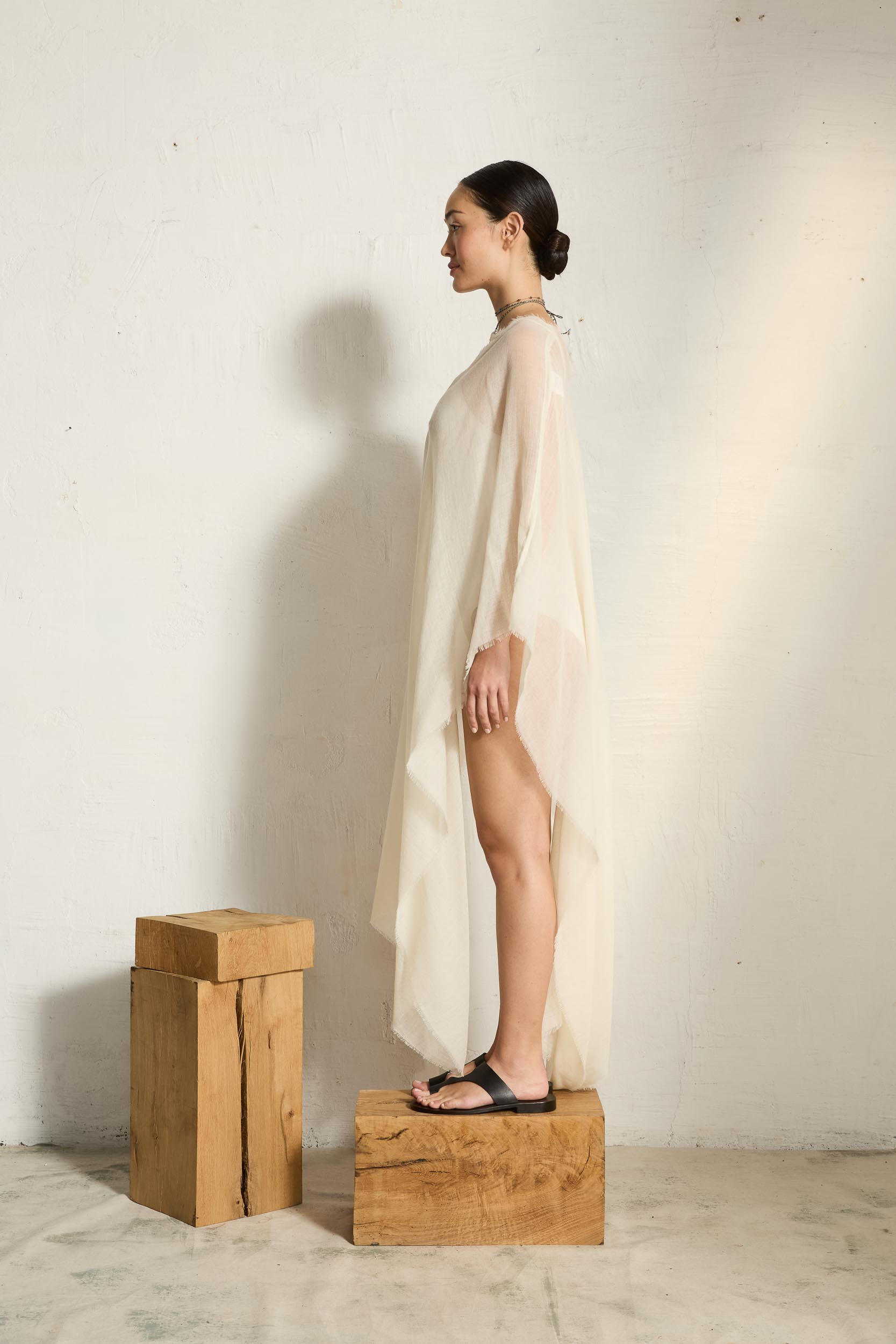 PONCHO LONG RAFAELE ETAMINE DE LAINE - LATTE