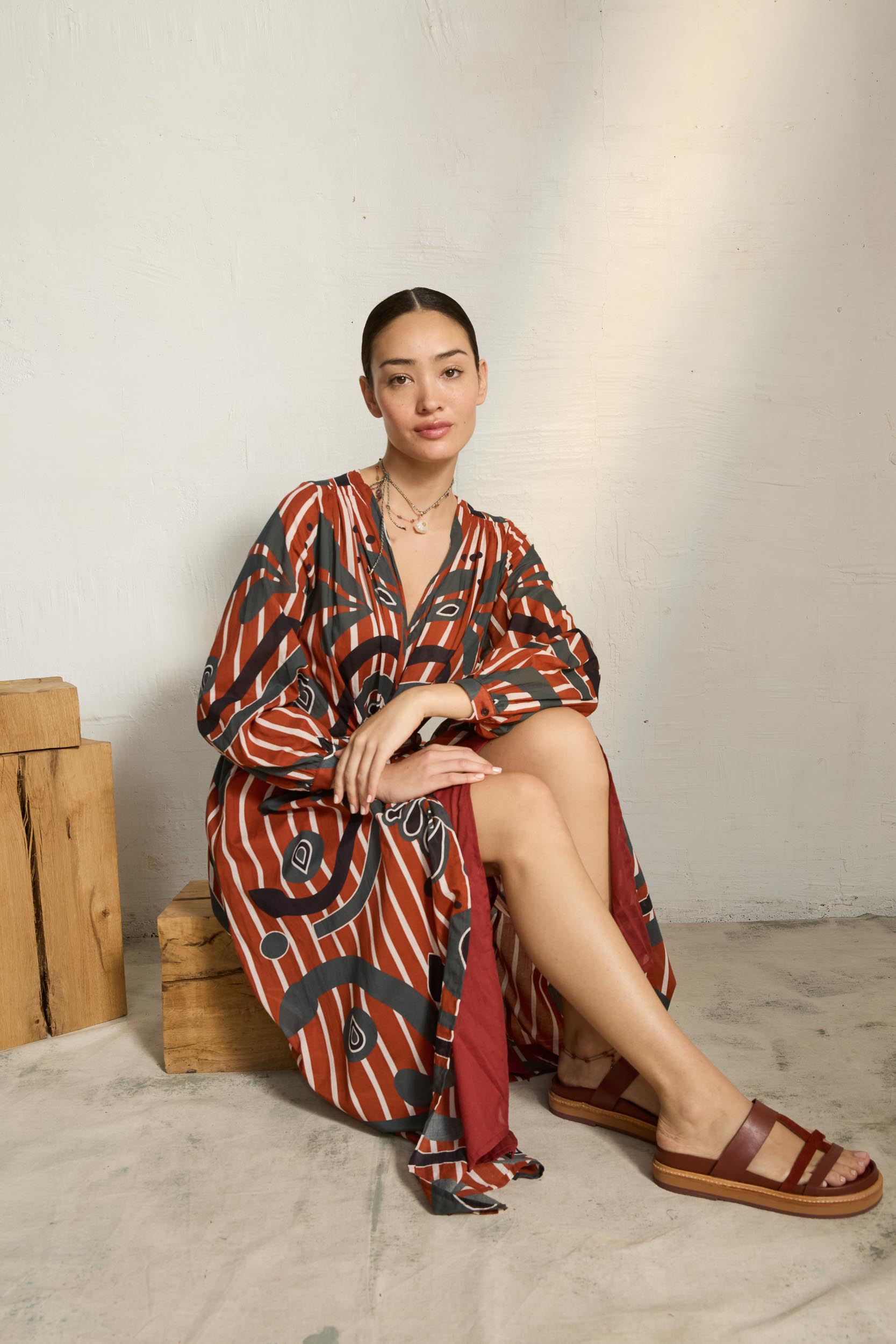 EMMANUELLE BAROQUE PRINT DRESS - RED