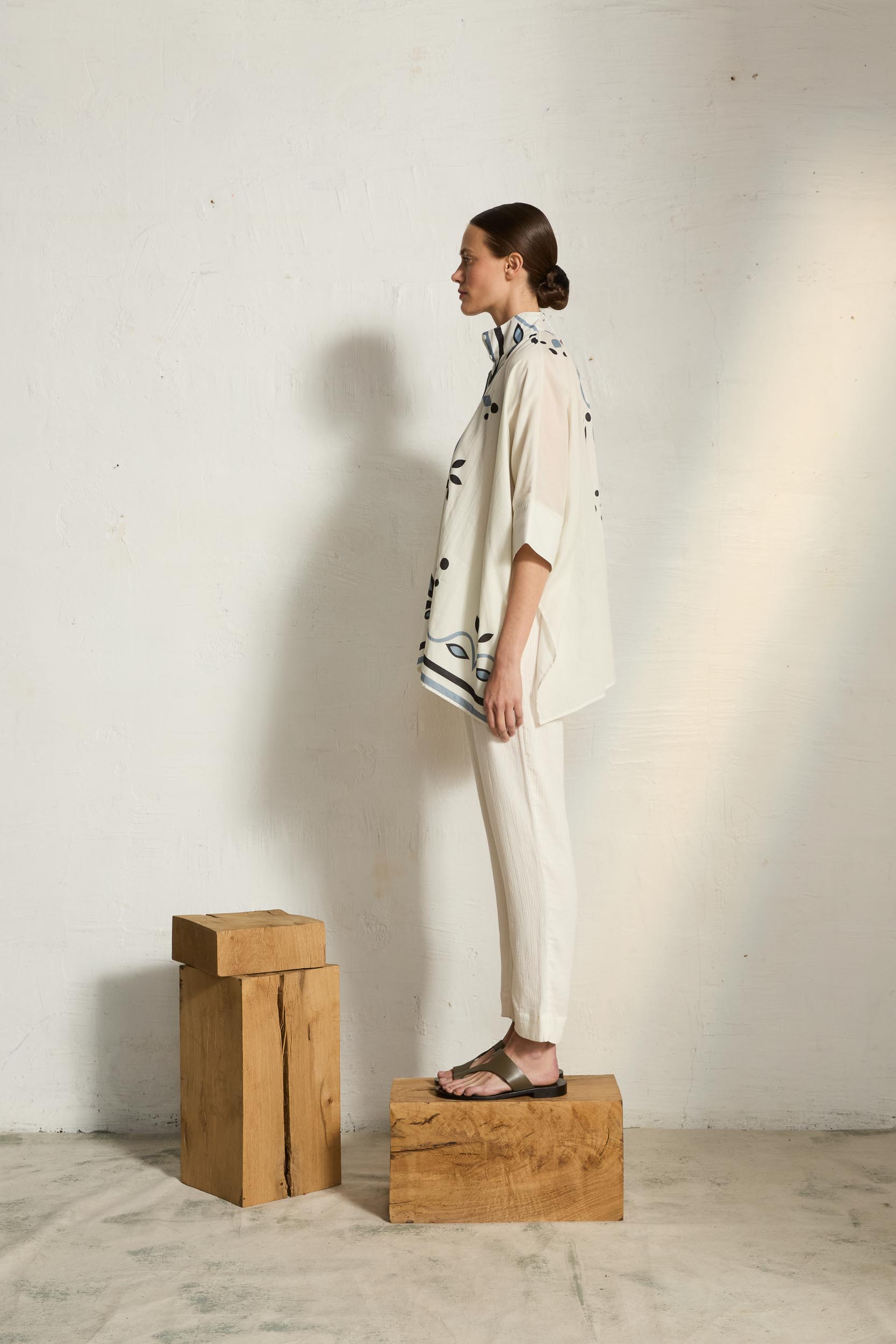 HERACLES ARABESQUE PRINT SHIRT - WHITE