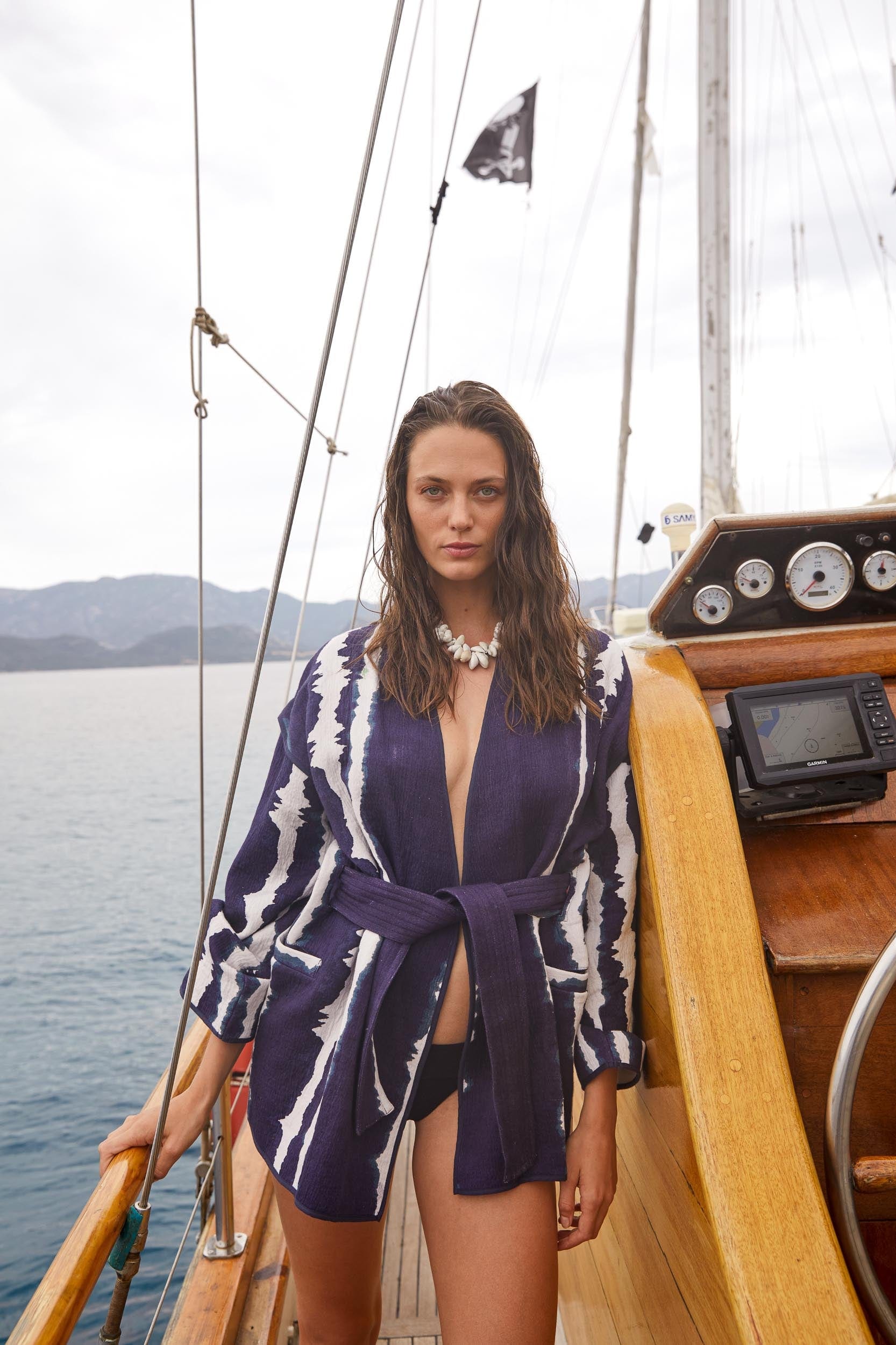 CALVI TIE AND DYE JACKET - BLUE