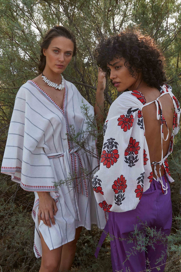 PAULINE EMBROIDERED PONCHO MEXICO - OFF WHITE