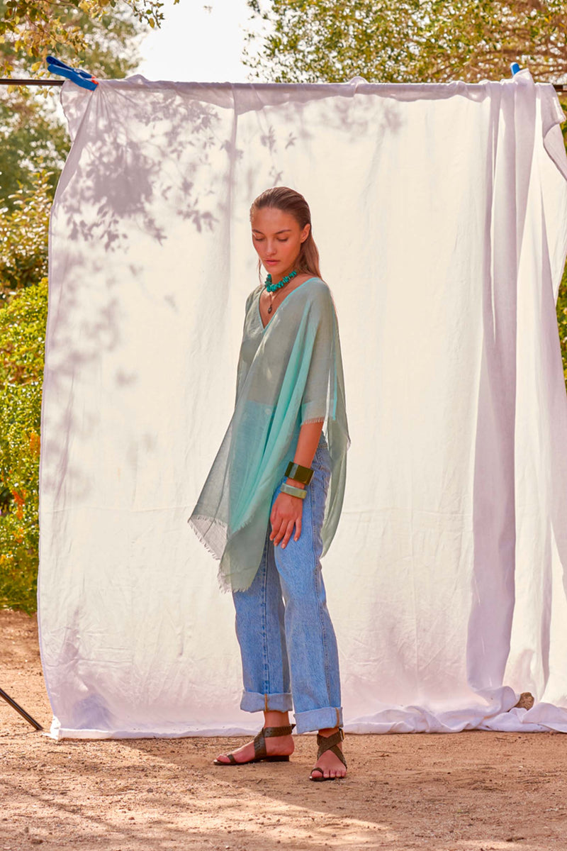 PONCHO COURT RAFAELE ETAMINE DE LAINE - LAGON
